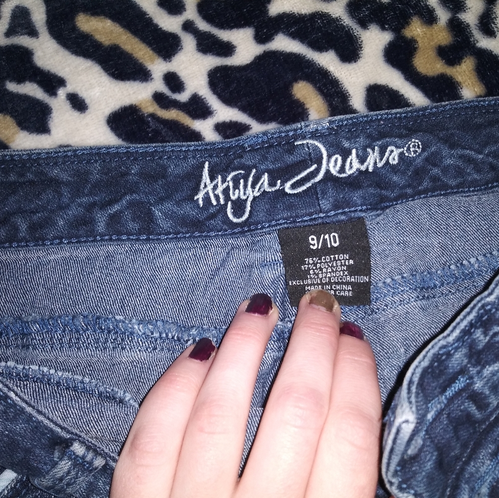 Jean shorts - Picture 2 of 2